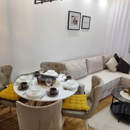 Posebna Prica 2 - Lux *