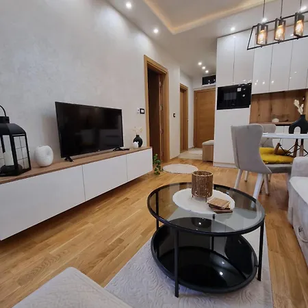 Posebna Prica 2 - Lux