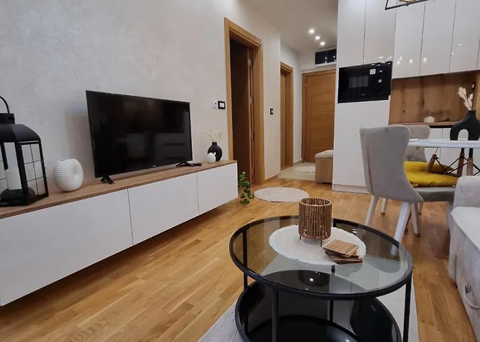 Posebna Prica 2 - Lux