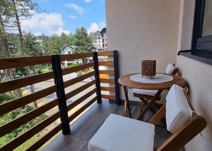 Posebna Prica 2 - Lux